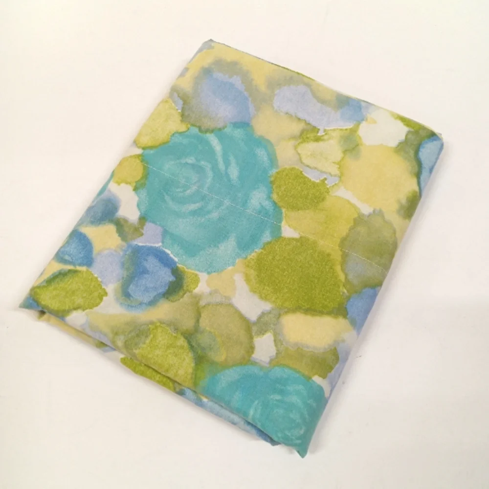 Vintage Cannon Royal Family 60s Bright Floral Percale Standard Pillow Case